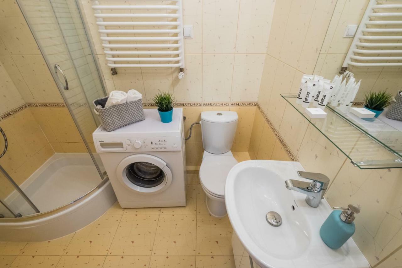 Blue Sky Apartment ワルシャワ エクステリア 写真