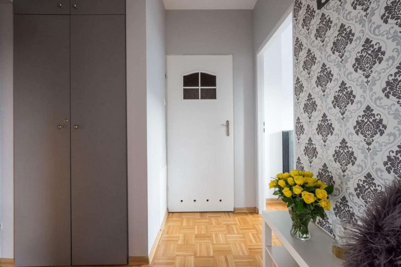 Blue Sky Apartment ワルシャワ エクステリア 写真