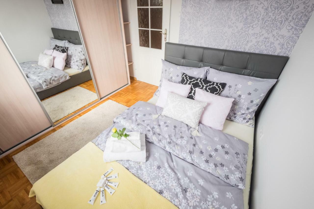 Blue Sky Apartment ワルシャワ エクステリア 写真