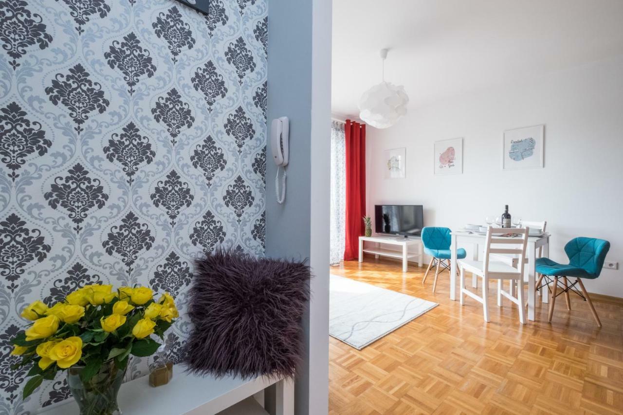 Blue Sky Apartment ワルシャワ エクステリア 写真